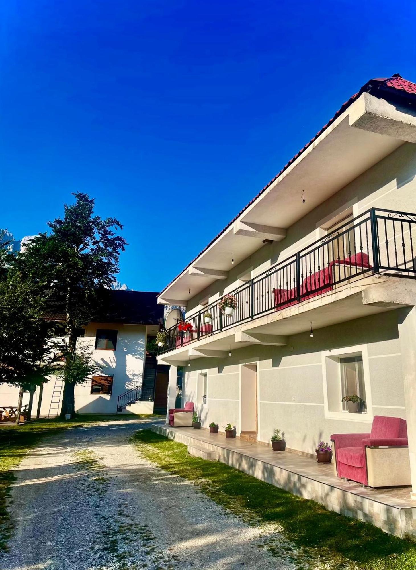 Lazer Cardaku guest house Valbone Dış mekan fotoğraf
