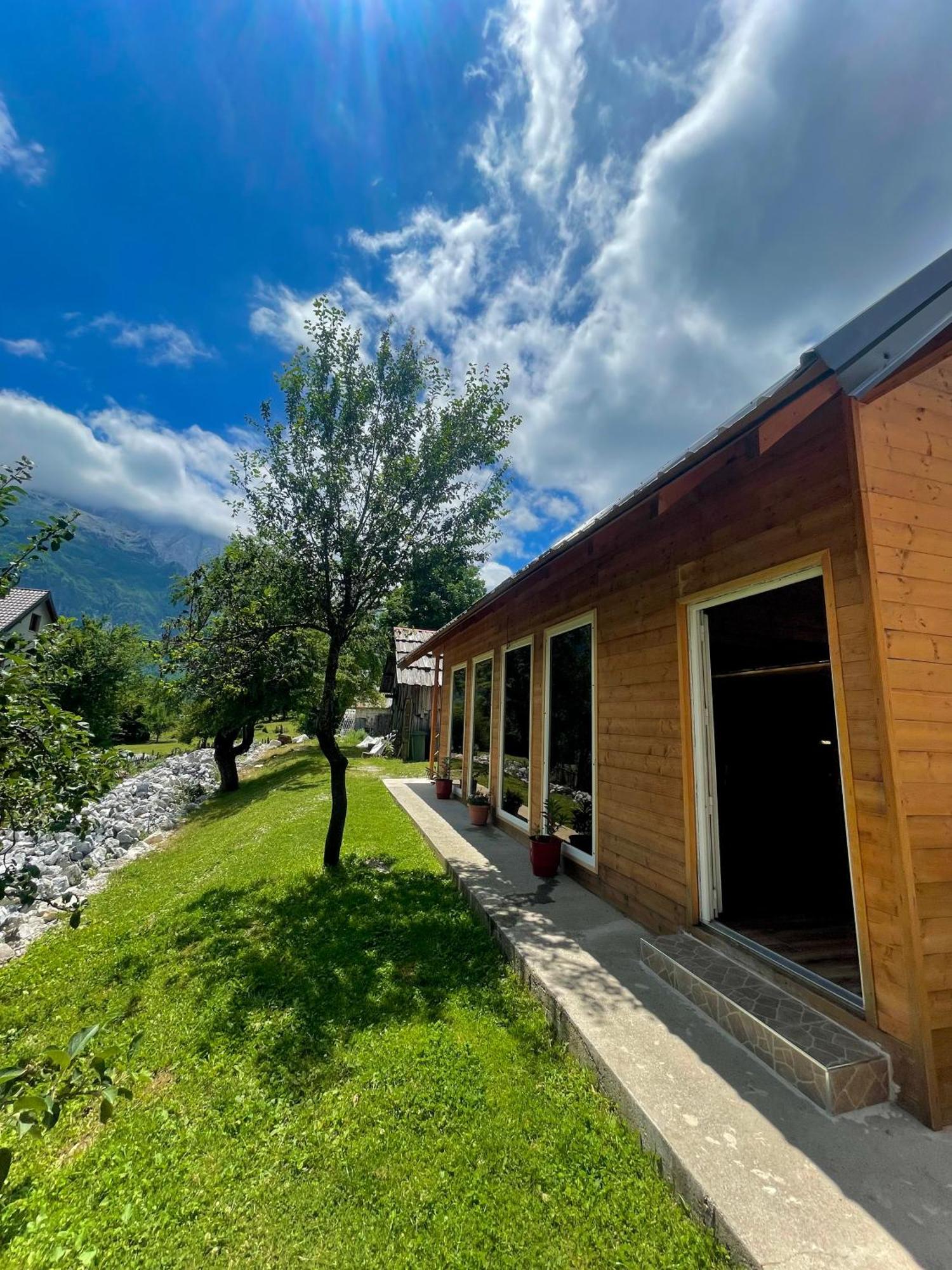 Lazer Cardaku guest house Valbone Dış mekan fotoğraf