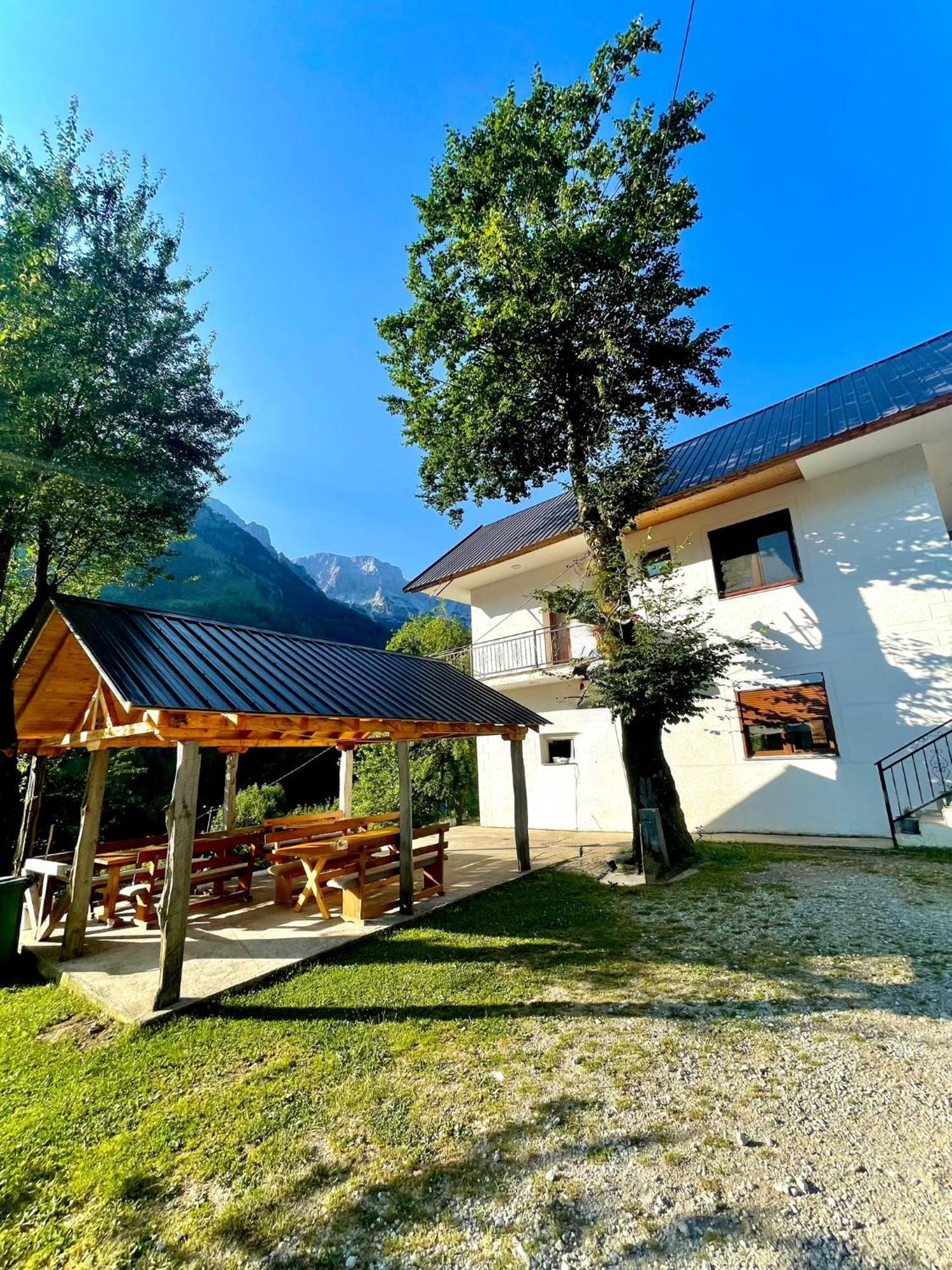Lazer Cardaku guest house Valbone Dış mekan fotoğraf