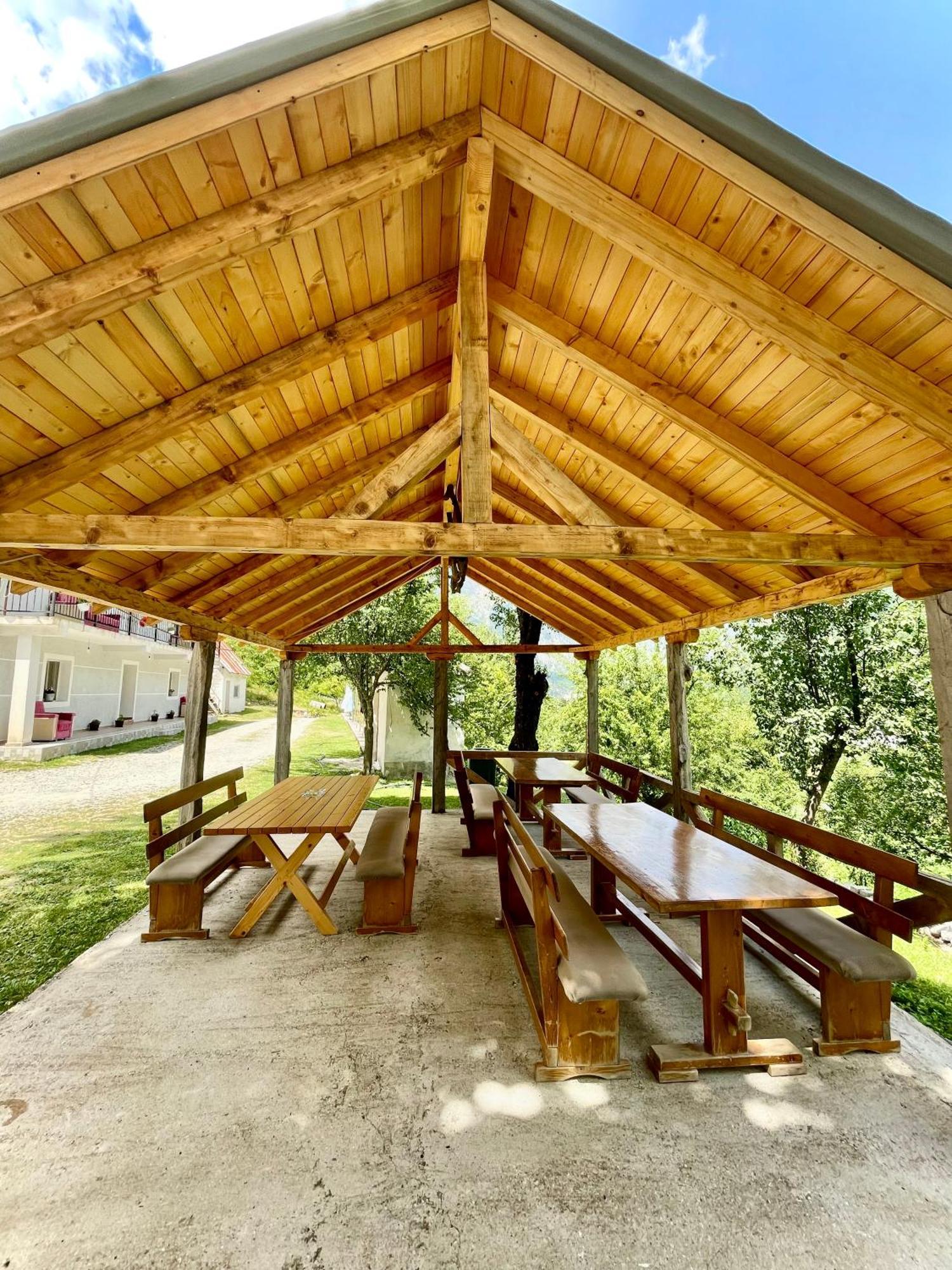 Lazer Cardaku guest house Valbone Dış mekan fotoğraf